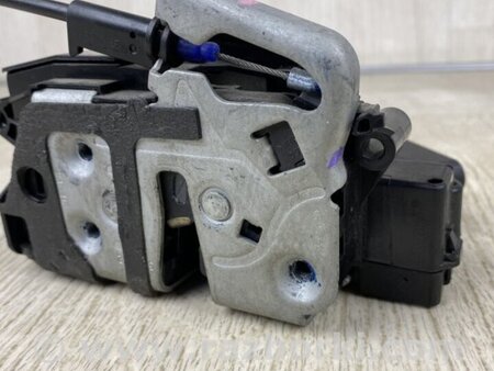 ФОТО Замок двері для Ford Escape 3 (01.2012-12.2018) Київ