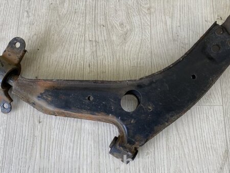 ФОТО Важіль передньої підвіски нижній для Chevrolet Evanda V200 (04-06) Київ