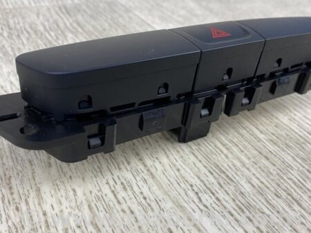 ФОТО Кнопка аварійної сигналізації для Chrysler 200 (2010-2016) Київ