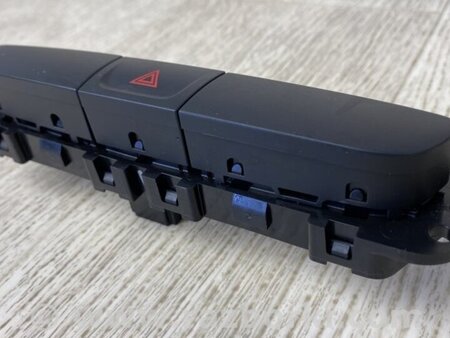 ФОТО Кнопка аварійної сигналізації для Chrysler 200 (2010-2016) Київ