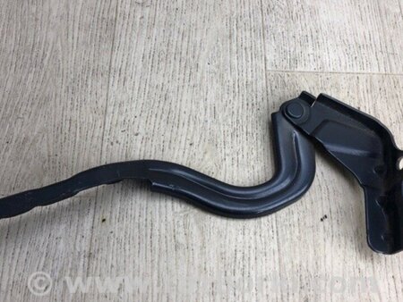 ФОТО Петля капоту для KIA Forte YD (2012-) Київ