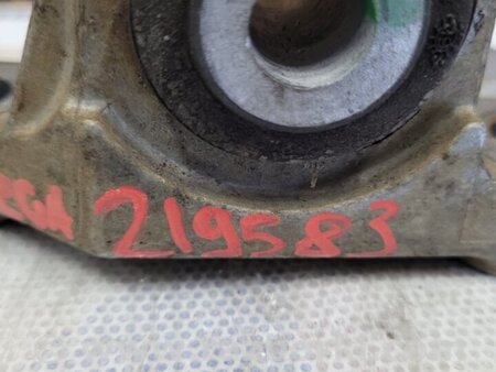 ФОТО Подушка двигуна для Jeep Renegade (BU) (2014-) Київ