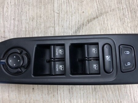 ФОТО Блок керування склопідіймачами для Jeep Renegade (BU) (2014-) Київ