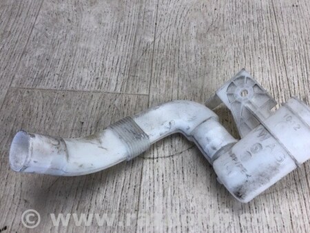 ФОТО Горловина бачка склоомивача для Volkswagen Jetta USA (10-17) Київ