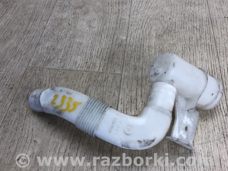 ФОТО Горловина бачка склоомивача для Volkswagen Jetta USA (10-17) Київ