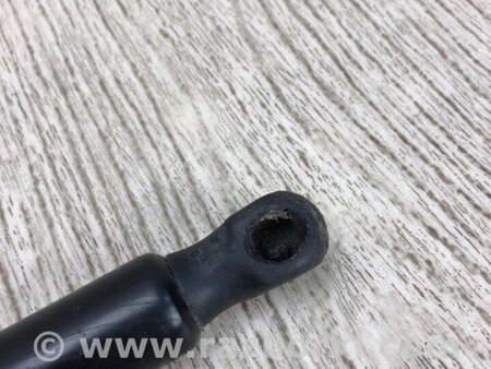 ФОТО Амортизатор кришки багажника для GMC Acadia Київ