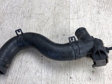 ФОТО Фланець системи охолодження для KIA Forte YD (2012-) Київ