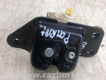 ФОТО Замок кришки багажника для Jeep Patriot (10-17) Київ