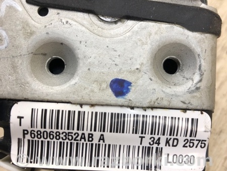 ФОТО Замок двері для Jeep Patriot (10-17) Київ