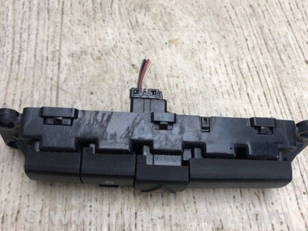 ФОТО Кнопка аварійної сигналізації для Jeep Compass (06-15) Київ