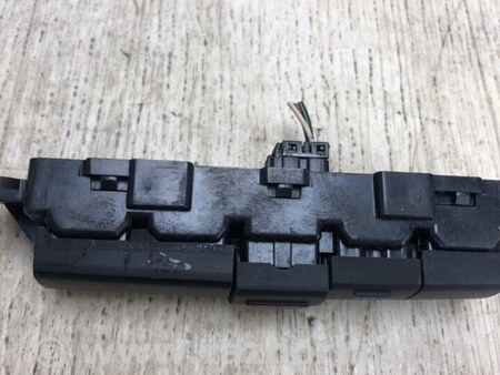 ФОТО Кнопка аварійної сигналізації для Jeep Compass (06-15) Київ