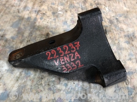 ФОТО Кронштейн двигуна для Toyota Venza Київ