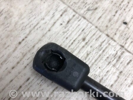 ФОТО Амортизатор кришки багажника для Jeep Renegade (BU) (2014-) Київ