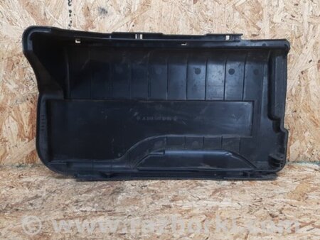 ФОТО Кришка акумулятора для Infiniti QX30 (15-19) Київ