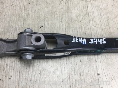 ФОТО кронштейн опори двигуна для Volkswagen Jetta USA (2018-) Київ