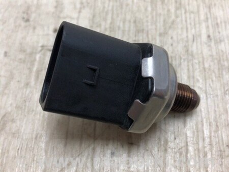 ФОТО Датчик тиску палива для Volkswagen Jetta USA (2018-) Київ