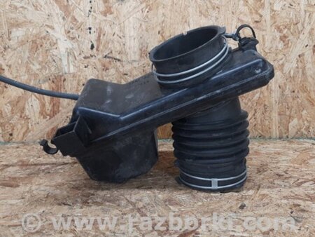 ФОТО Резонатор повітряного фільтра для Toyota Venza Київ