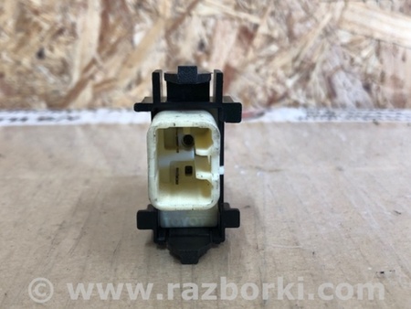 ФОТО Кнопка центрального замку для Toyota Camry 30 XV30 (01-06) Київ