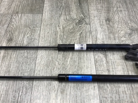 ФОТО Амортизатор кришки багажника для Dodge Journey (2011-2020) Київ