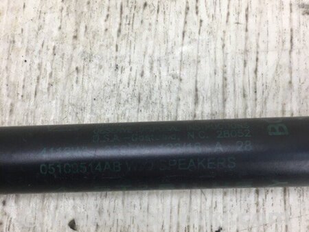 ФОТО Амортизатор кришки багажника для Jeep Compass (06-15) Київ