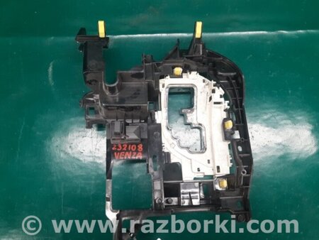 ФОТО Консоль центральна для Toyota Venza Київ