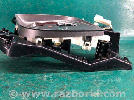 ФОТО Консоль центральна для Toyota Venza Київ