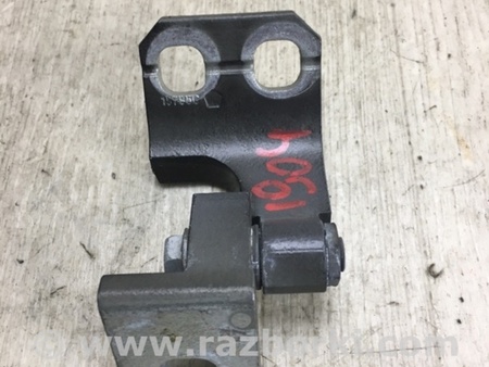 ФОТО Петля двері нижня для Dodge Dart (12-16) Київ