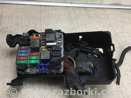 ФОТО Блок запобіжників моторний відсік для Dodge Dart (12-16) Київ