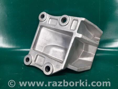 ФОТО Кронштейн двигуна для Infiniti Q50 Київ