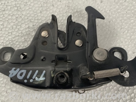 ФОТО Замок капоту для Nissan Tiida/Versa C11 Київ