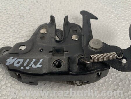 ФОТО Замок капоту для Nissan Tiida/Versa C11 Київ