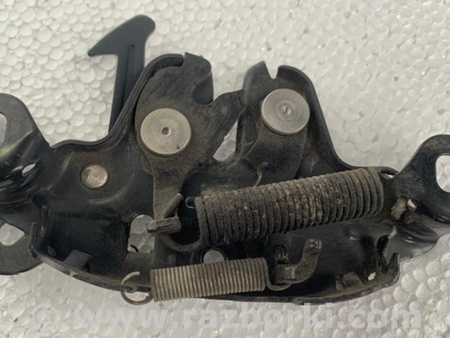 ФОТО Замок капоту для Nissan Tiida/Versa C11 Київ