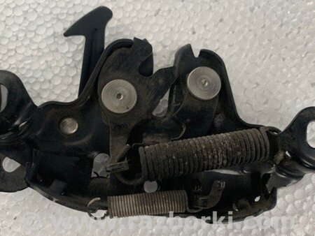 ФОТО Замок капоту для Nissan Tiida/Versa C11 Київ