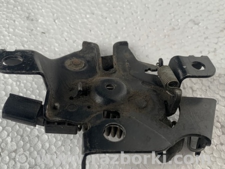 ФОТО Замок капоту для Toyota Prius III XW30 (09-15) Київ