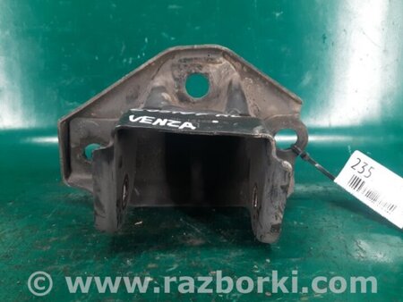 ФОТО Кріплення балки підвіски для Toyota Venza Київ