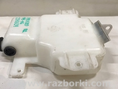 ФОТО Бачок омивача для Mitsubishi Pajero (99-06) Київ