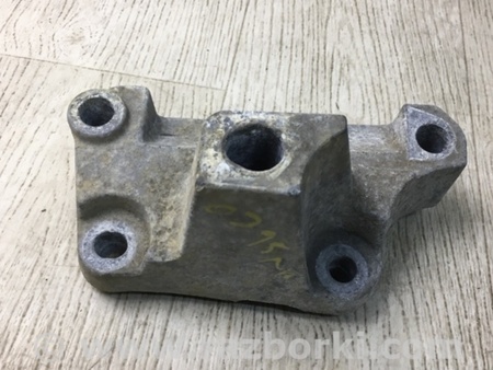 ФОТО Кронштейн крепления КПП для Jeep Patriot (10-17) Київ