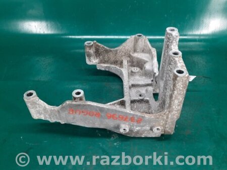 ФОТО Кронштейн двигуна для Nissan Rogue (08-14) Київ