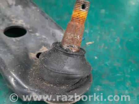 ФОТО Важіль передньої підвіски нижній для Toyota Yaris (05-11) Київ