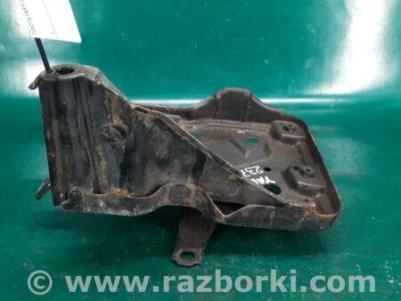 ФОТО Полиця акумулятора для Toyota Yaris (05-11) Київ