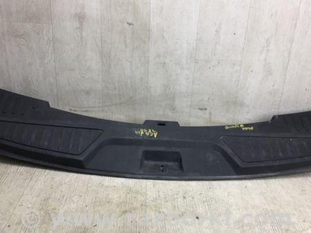 ФОТО Накладка на поріг багажника для GMC Acadia Київ