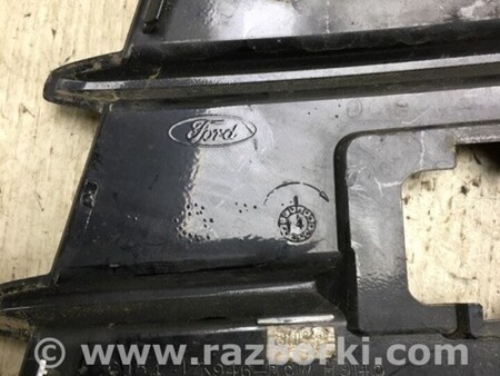 ФОТО Накладка протитуманної фари для Ford Escape 3 (01.2012-12.2018) Київ