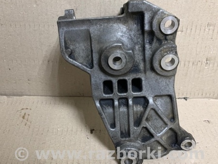 ФОТО Кронтейн генератора для Infiniti QX56 Київ