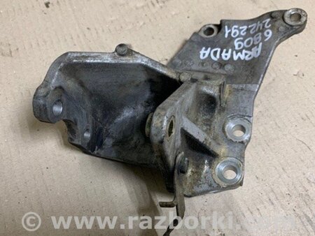 ФОТО Кронтейн генератора для Infiniti QX56 Київ