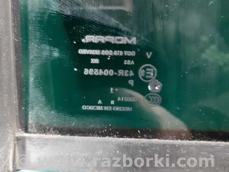 ФОТО Скло дверей глухе для Jeep Patriot (10-17) Київ