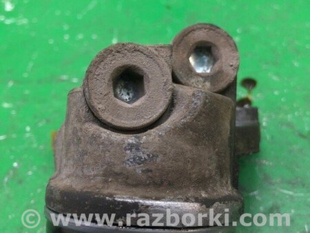 ФОТО Кронштейн масляного фільтра для Toyota RAV-4 IV (XA40) (12-18) Київ