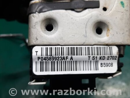 ФОТО Замок двері для Jeep Grand Cherokee (11-22) Київ