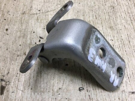 ФОТО Петля двері нижня для Toyota Tacoma 2 (2005-2015) Київ