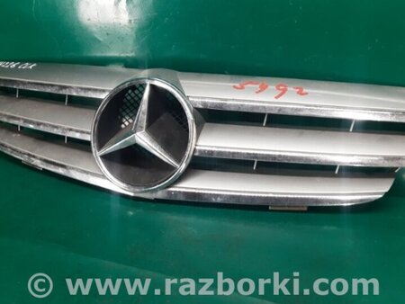 ФОТО Решітка радіатора для Mercedes-Benz CLK-CLASS 209 (02-10) Київ