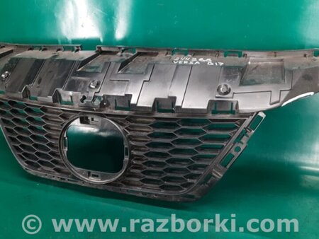 ФОТО Решітка радіатора для Nissan Versa (2019-) Київ